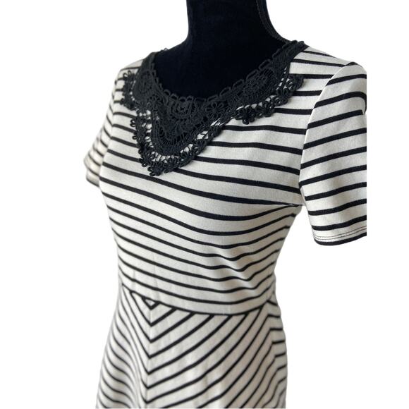 Nautical Stripe Crochet Detail Fit and Flare Dress - Women's Size S - Picture 4 of 6